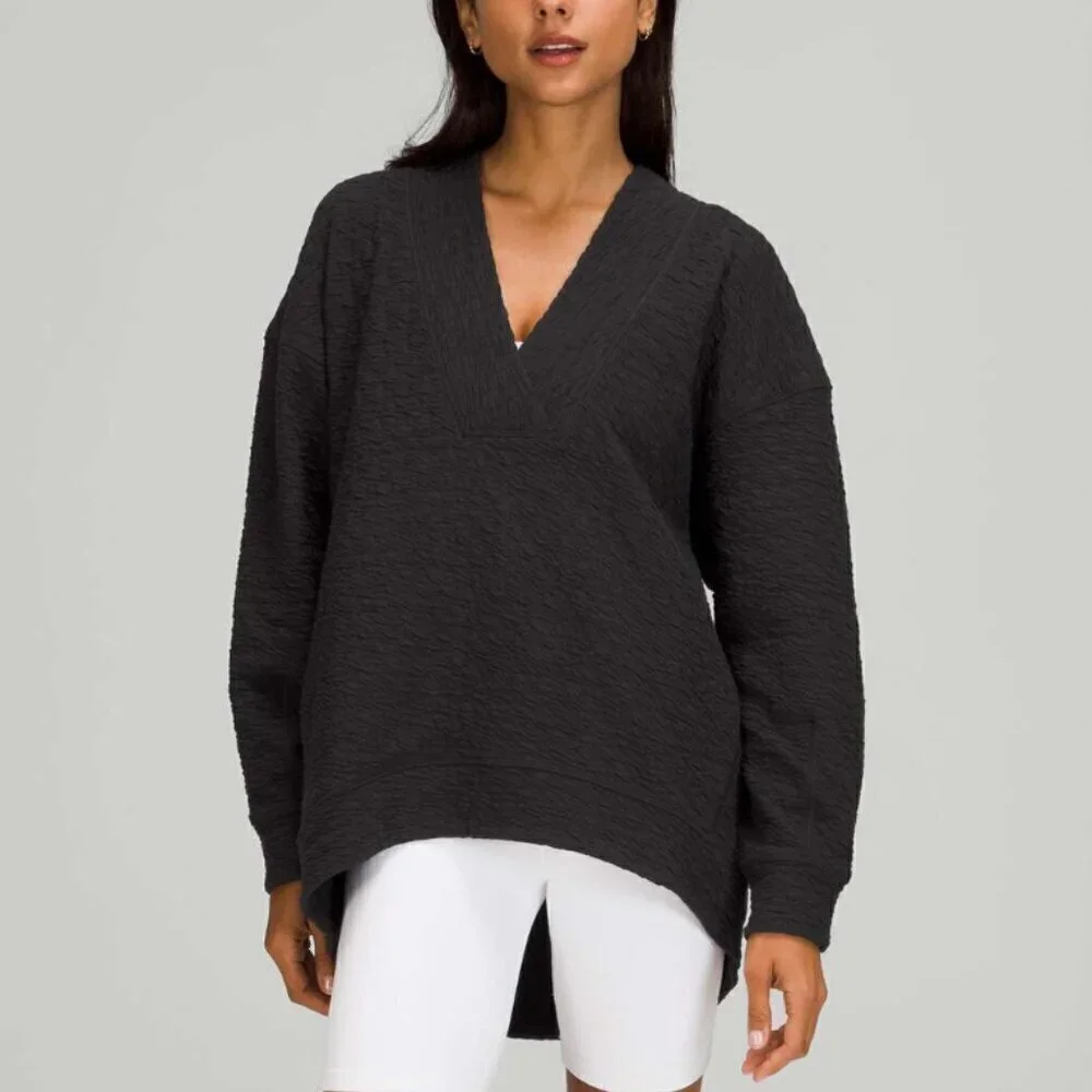 Lululemon Rippled V-Neck Pullover Black